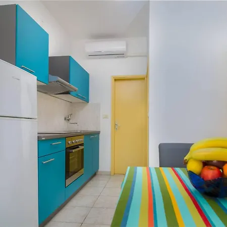 Holiday home Nicely Decorated House Katarina By The Sea Fazana